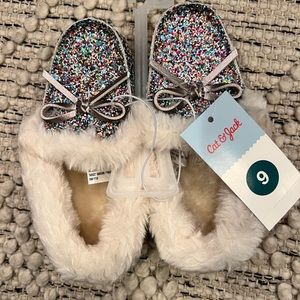 Cat & Jack girl moccasins/slippers